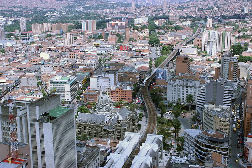 Candidatos a la Alcaldía de Medellín exponen sus propuestas para el centro de la ciudad